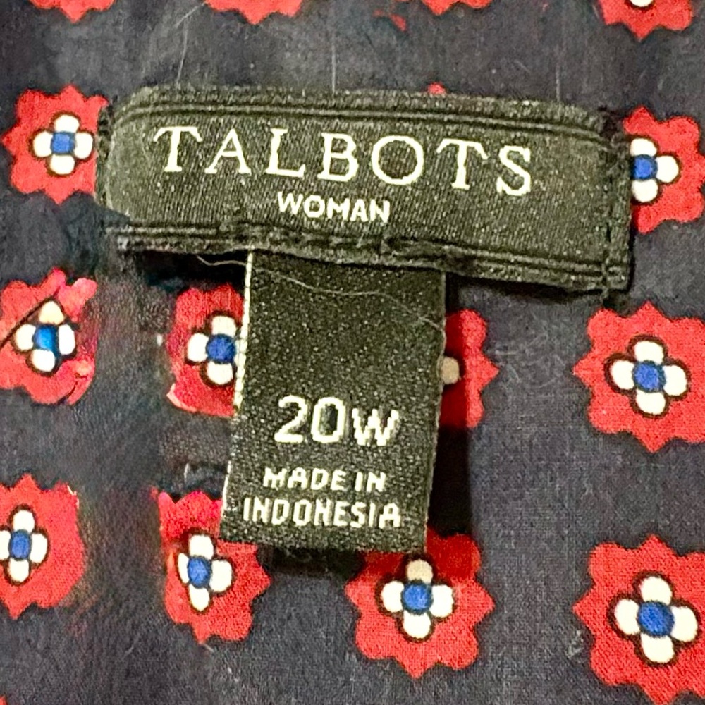Talbots Size 20W Tab Sleeve Blouse in Navy w Red, Blue, & White Daisy Print - Picture 3 of 4
